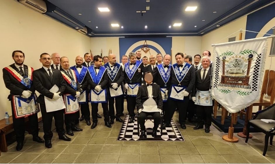 Sessão Magna de Iniciação marca noite de trabalhos na Loja Colunas do Bresser nº 02